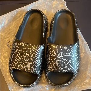 Women's Black Graphic Slide Sandals